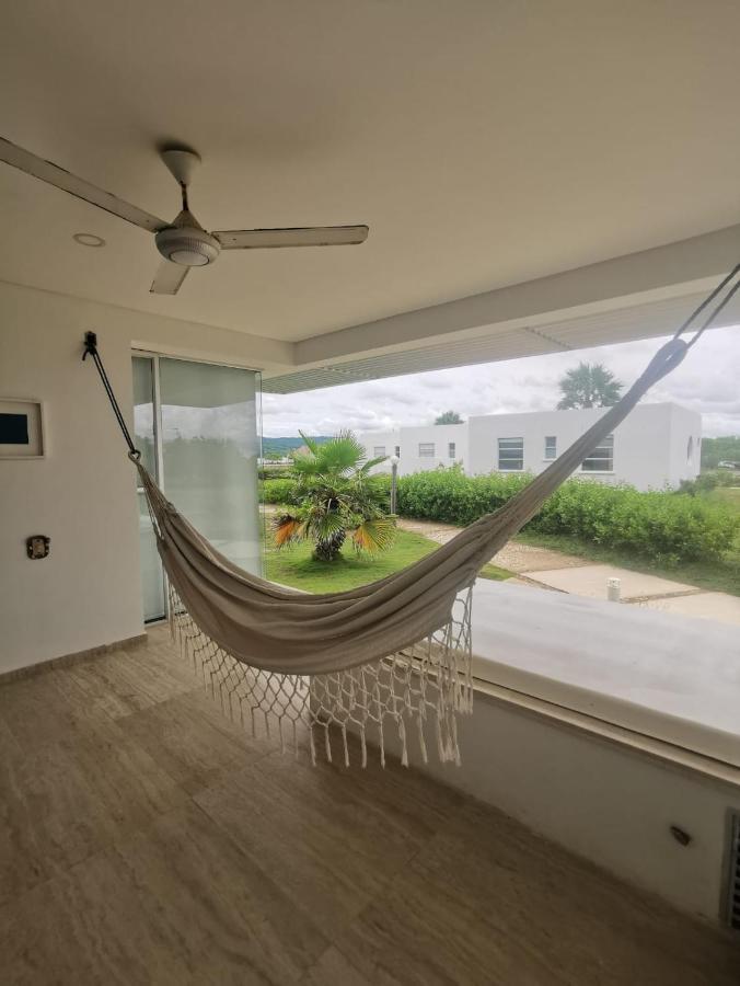 Cabana Puerto Velero Puerto Caimán Esterno foto