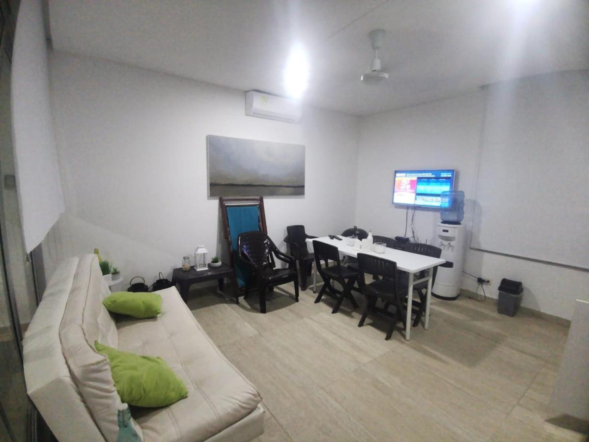 Cabana Puerto Velero Puerto Caimán Esterno foto